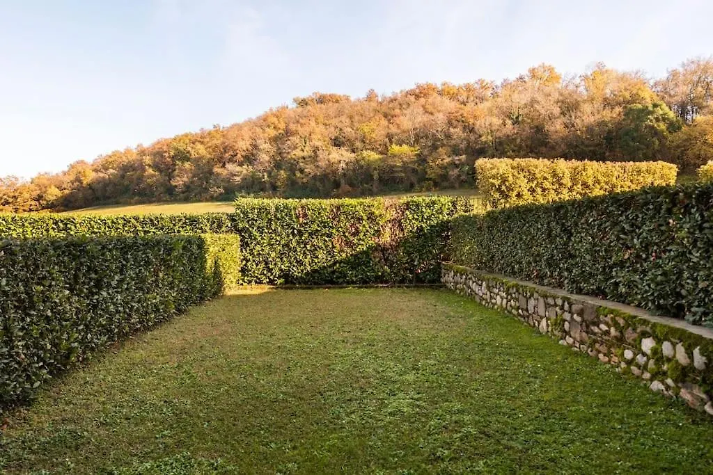 Oliva Apartment - Featuring A Private Garden And Access To A Pool Barcuzzi