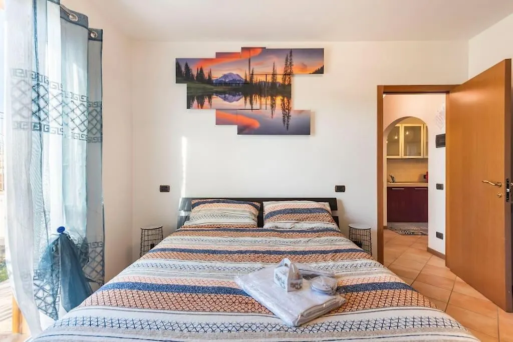 Oliva Apartment - Featuring A Private Garden And Access To A Pool Barcuzzi