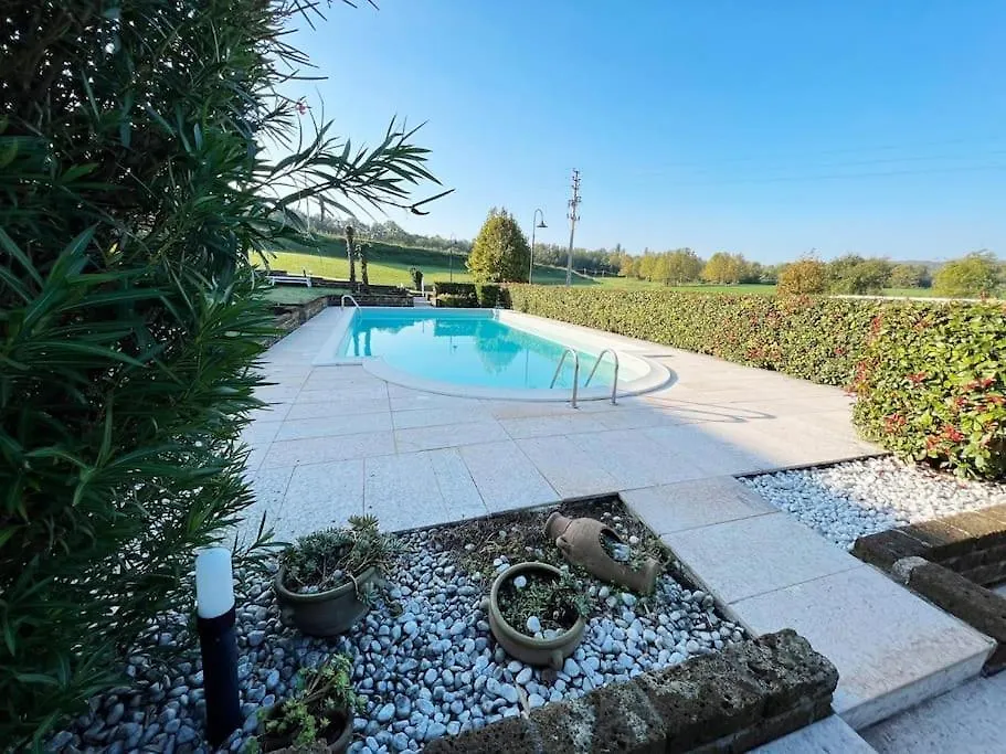Oliva Apartment - Featuring A Private Garden And Access To A Pool Barcuzzi