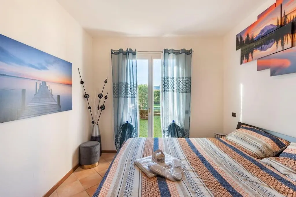 Oliva Apartment - Featuring A Private Garden And Access To A Pool Barcuzzi 0*,