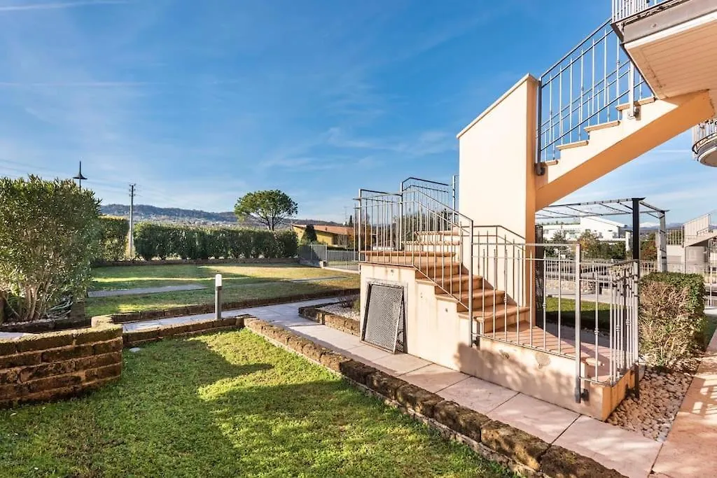 Oliva Apartment - Featuring A Private Garden And Access To A Pool Barcuzzi Itálie